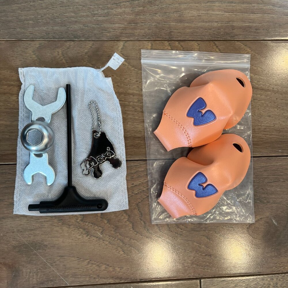 Moxi Beach Bunny Roller Skates, Peach Blanket, Size 7 (fits like 8), like new - Picture 14 of 14